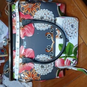 Patent Floral Purse with Matching zipper Wallet